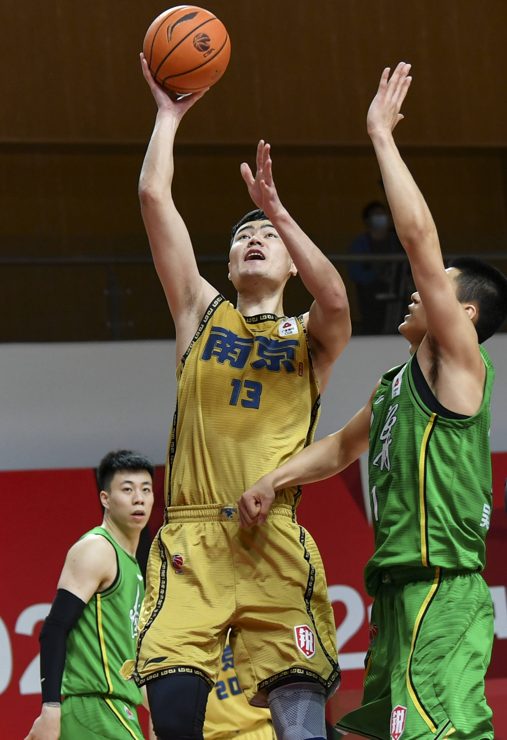 辽宁男篮在比赛中展现出高超实力，轻松击败对手的简单介绍