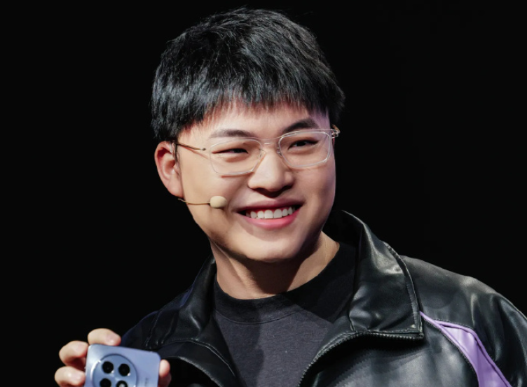 险胜首场状态出色，IG观众沸腾！，Faker重返赛场热度持续攀升(faker重回赛场)