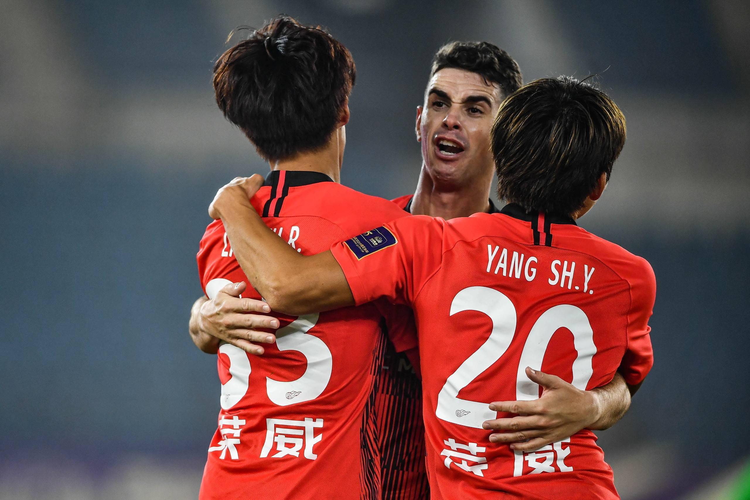 关于生死战法甲前瞻：字母哥伤情更新，上海申花冲击零封纪录的信息